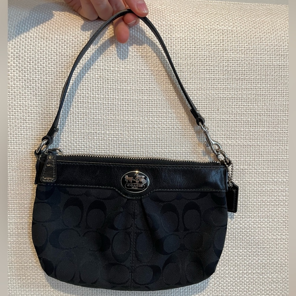 Vintage Black Coach 44002 Handbag